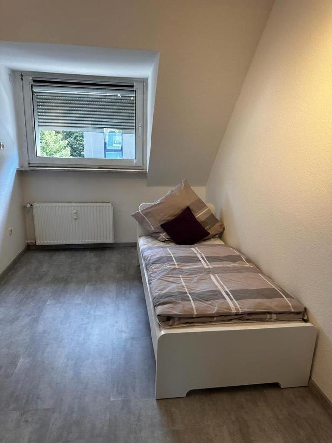 A&V Apartments Wunderschoene Rheinblick Wohnung Zum Entspannen Apt Ela Duisburg Luaran gambar