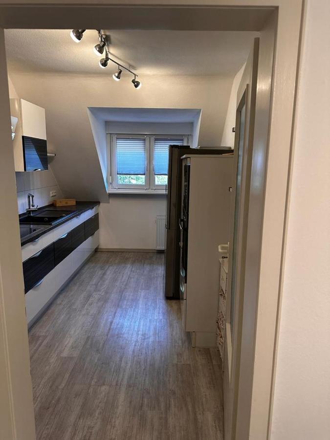 A&V Apartments Wunderschoene Rheinblick Wohnung Zum Entspannen Apt Ela Duisburg Luaran gambar