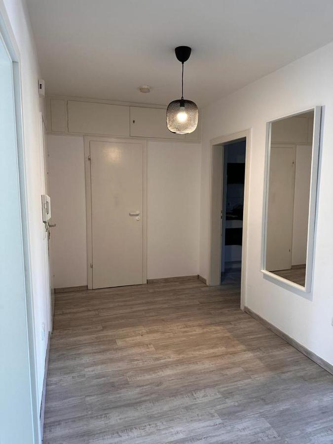 A&V Apartments Wunderschoene Rheinblick Wohnung Zum Entspannen Apt Ela Duisburg Luaran gambar